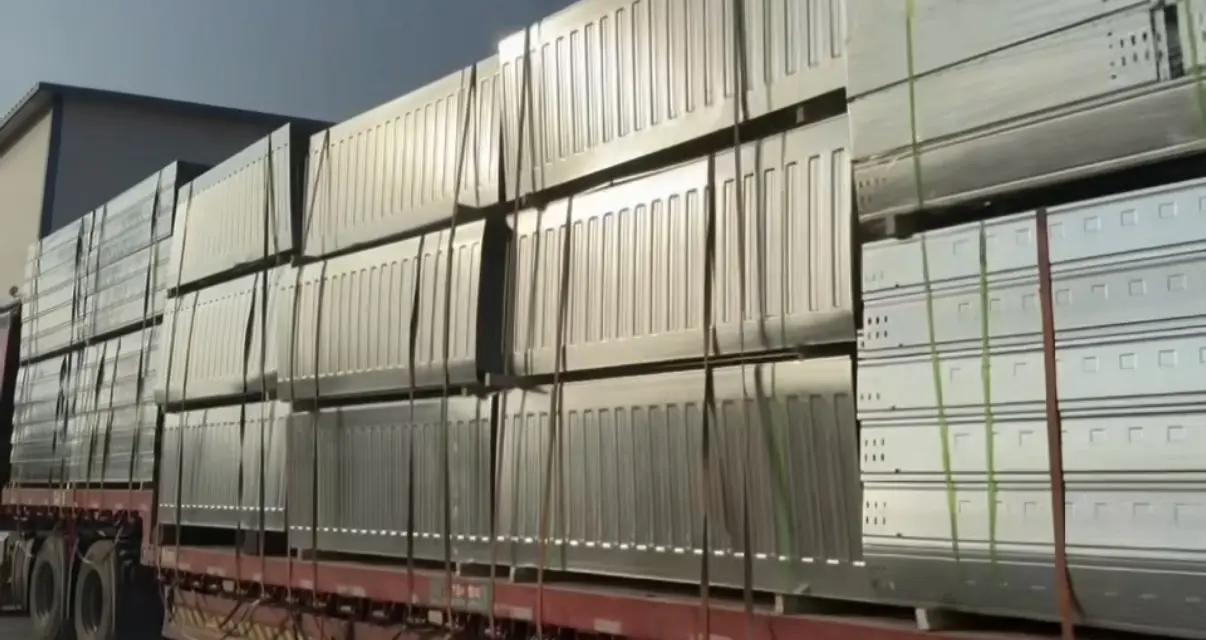 Project Case: SHANGHAI QIONGKAI INDUSTRY CO., LTD Supplies High-Spec Hot-Dip Galvanized Cable Trays to Maldives Client for Superior Corrosion Resistance