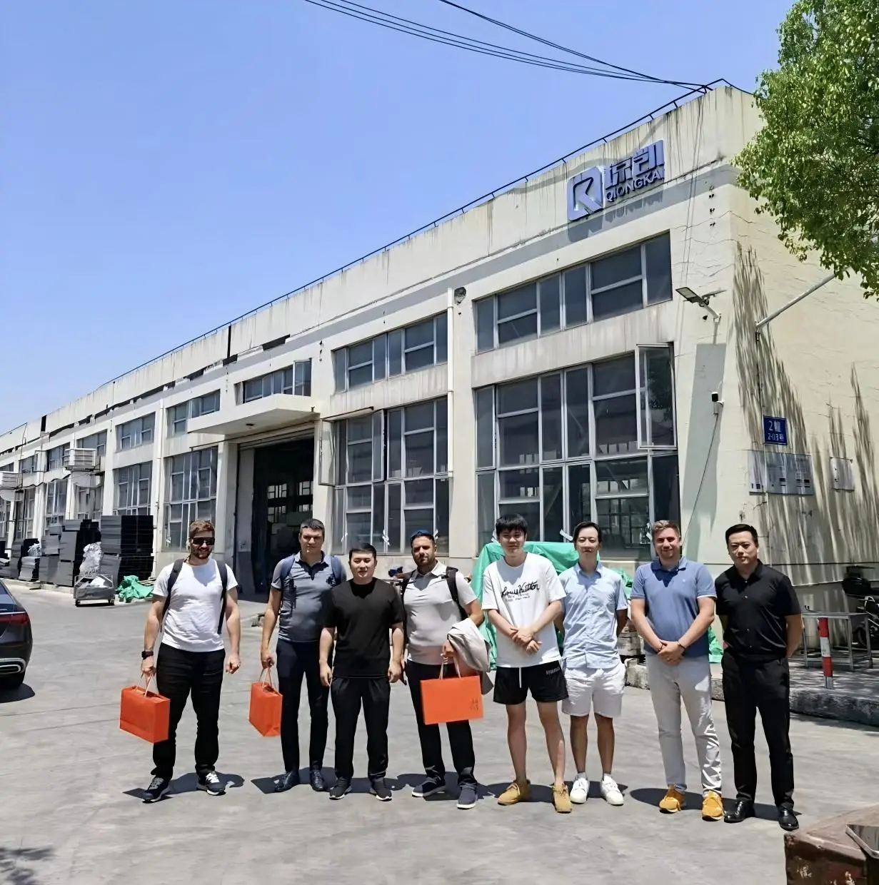 Shanghai Qiongkai Industry Co., Ltd. and Clients Forge Stronger Ties in Cable Tray Project